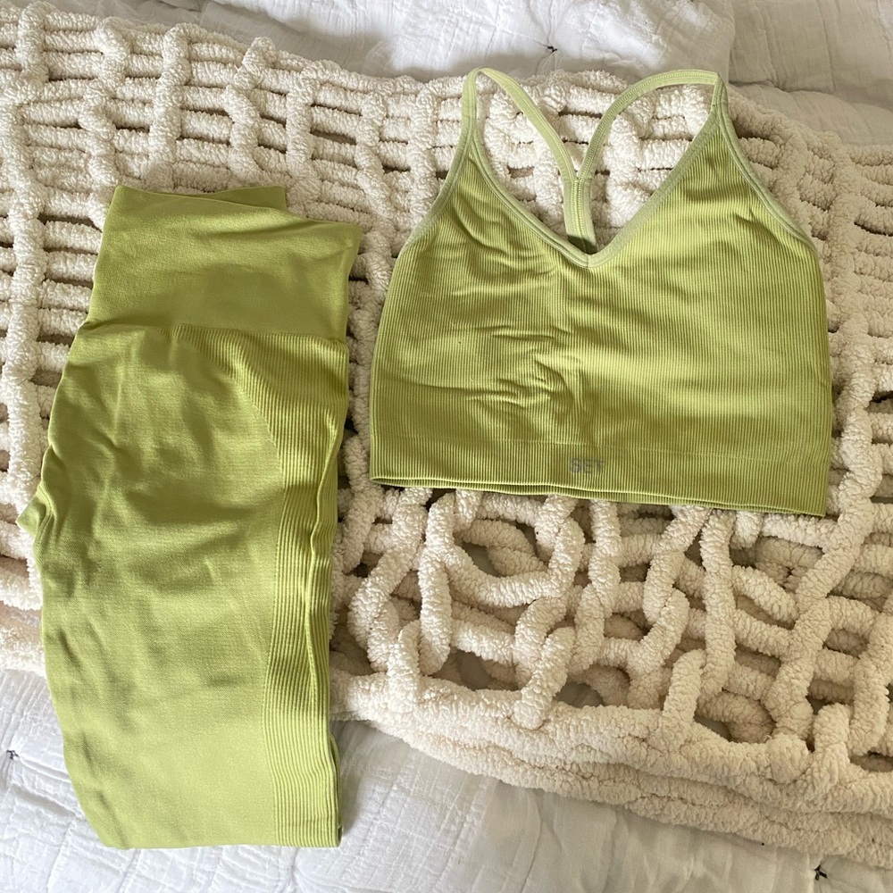 Green Set Active Leggings and Bra Set